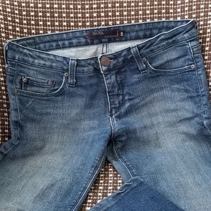BDG Slim Straight Jeans 29" Low Waist